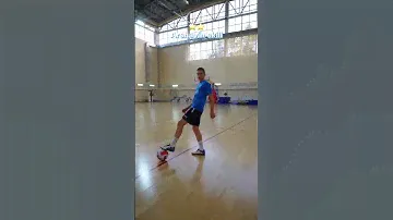 🇵🇹 3 способа принять мяч от Криштиану Юрина. Кто сможет повторить? // crazy skill #АкадемияДинамо