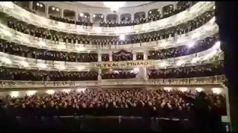 Фанаты дрезденского Динамо в опере!
