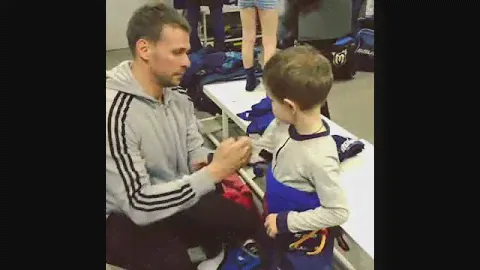 Хоккей Динамо тренировка профи