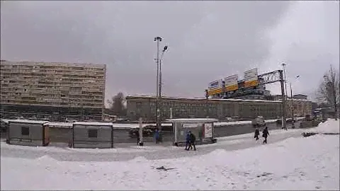 у метро "Динамо"