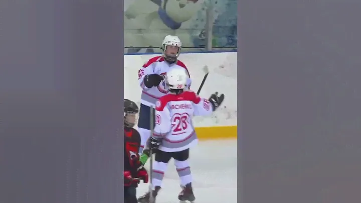 НЕВЕРОЯТНЫЙ АТАКУЮЩИЙ ЗАЩИТНИК #хоккей #hockey #кхл #nhl #ice #спорт #шайба #наследие #bullitt
